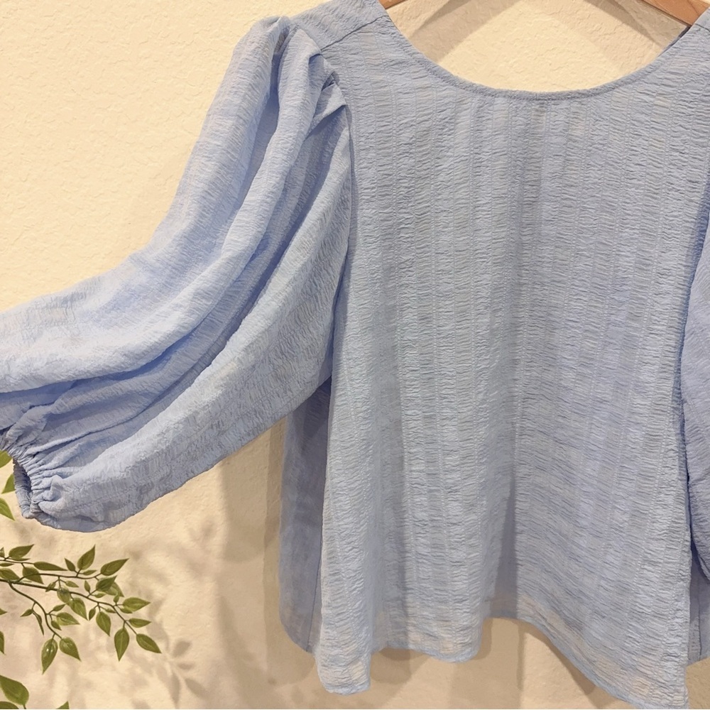 ASTR The Label Puff Short Sleeve Gauze Oversize Blouse Top Blue Size Small NWT - Picture 4 of 6